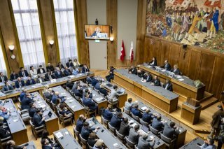 Le Parlement valaisan a soutenu un postulat du groupe NEO pour davantage d'enseignement à distance au niveau de la HEP. KEYSTONE/JEAN-CHRISTOPHE BOTT
